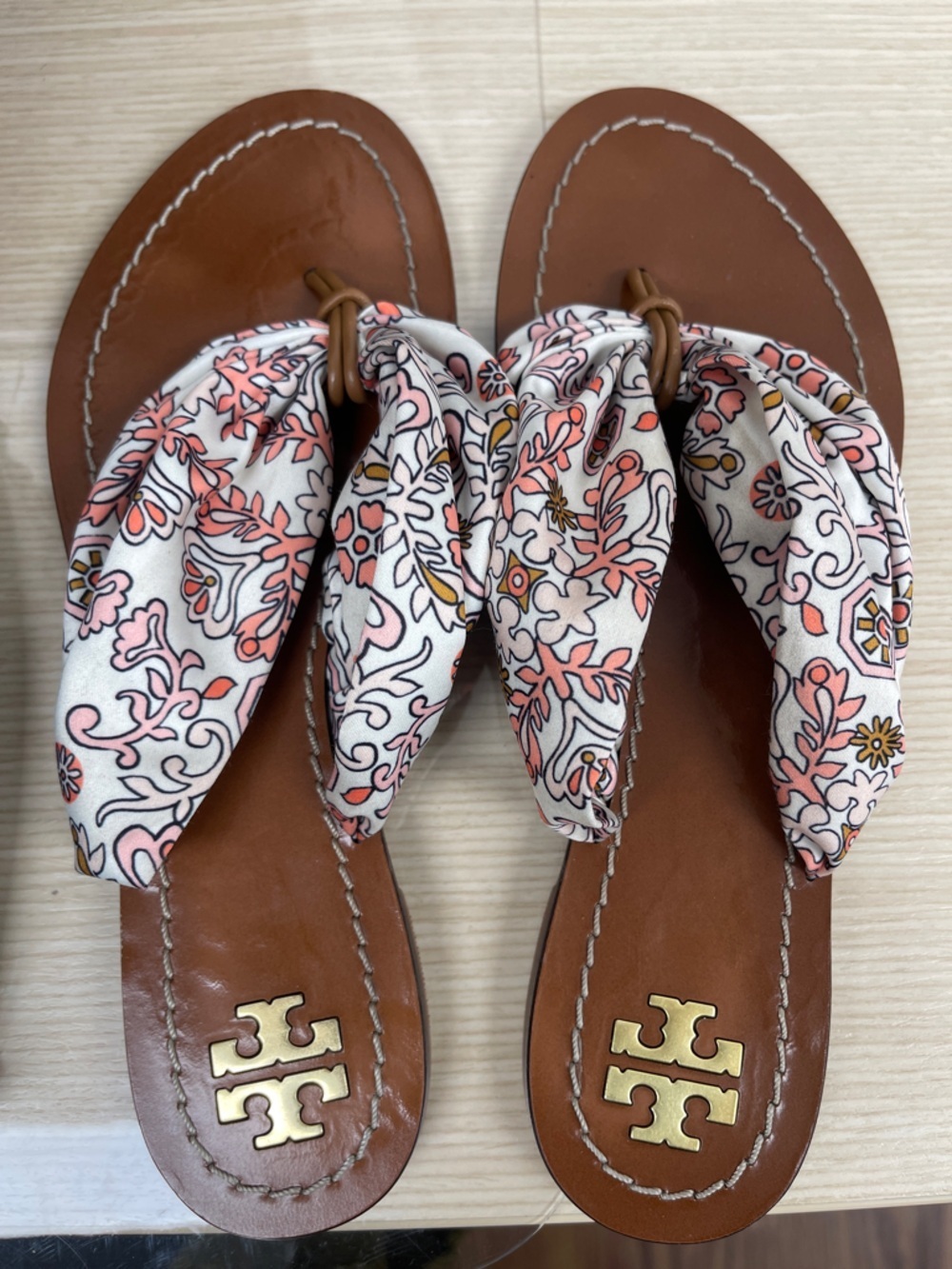 TORY BURCH WOMEN’S HICKS GARDEN CARSON FLAT THONG SCARF SANDALS SIZE 6 EUC